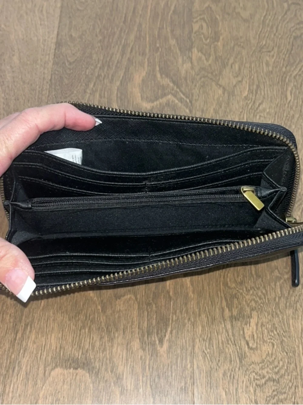 Fossil Women’s Black Solid Zip-Around Wallet Organizer w/ Credit Card Slots